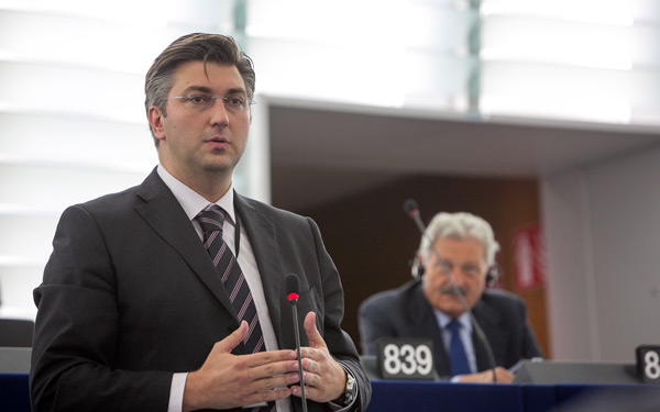 hemicycle1
